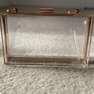 Transparent Clutch